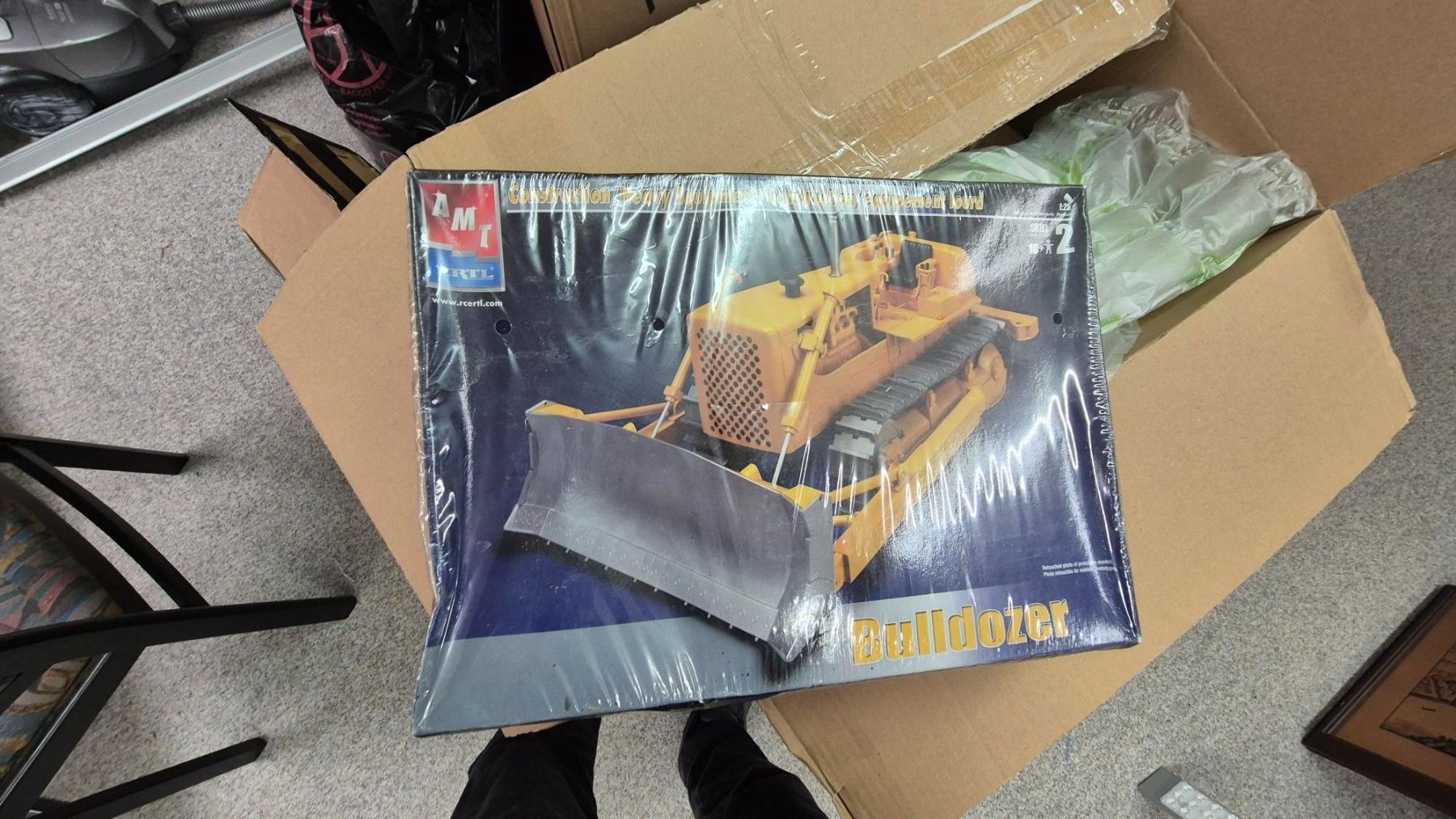 Kit di modellismo & Modellini statici: Bulldozer von AMT – Nuovo e nell'imballaggio originale da Wettingen venduto da Mmarb