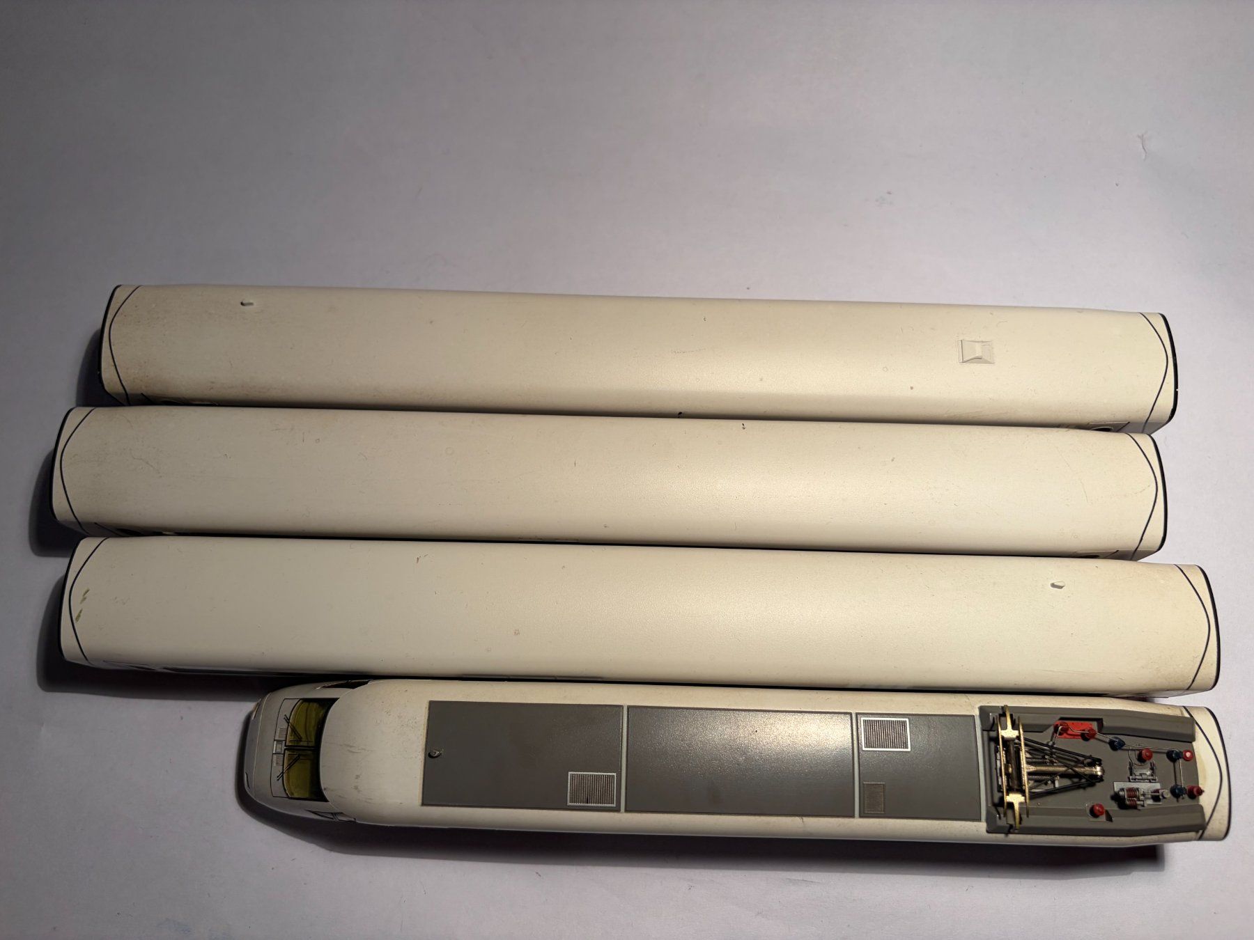 Fleischmann Modellini di ferrovie: Fleischmann E-Lok ICE DB 3teilig, DC analog – Usato da Buchrain venduto da Modellbahn11 5