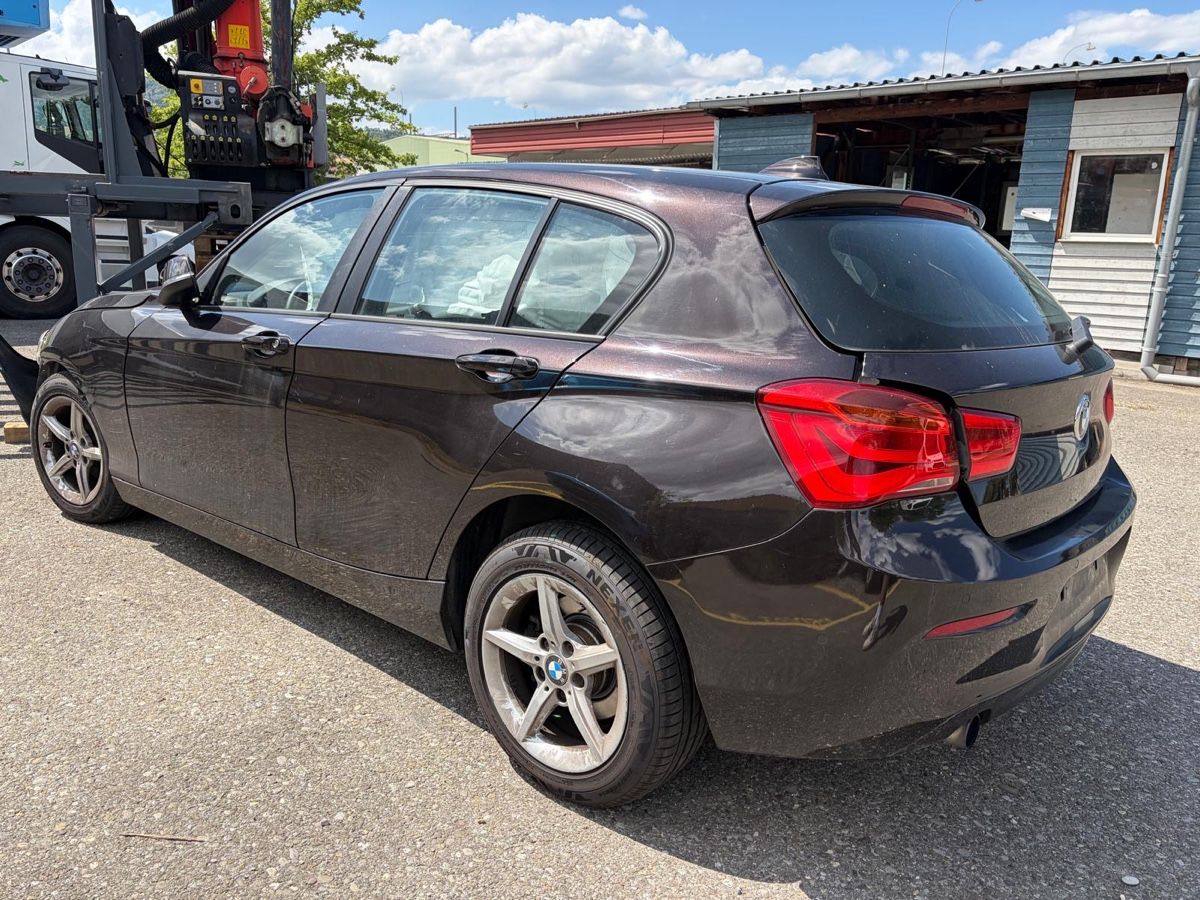 BMW Autos: BMW 118i / Automat – D'occasion à Wallbach par SchnellAutomobile