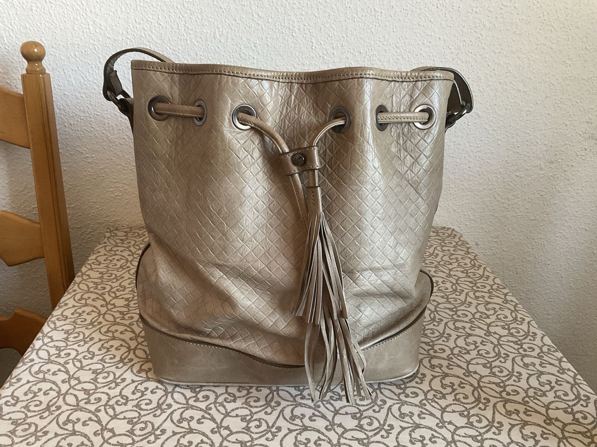 Borse da donna: Handtasche / Beutel, beige, gute Zustand. – Usato da Adliswil venduto da stikovo