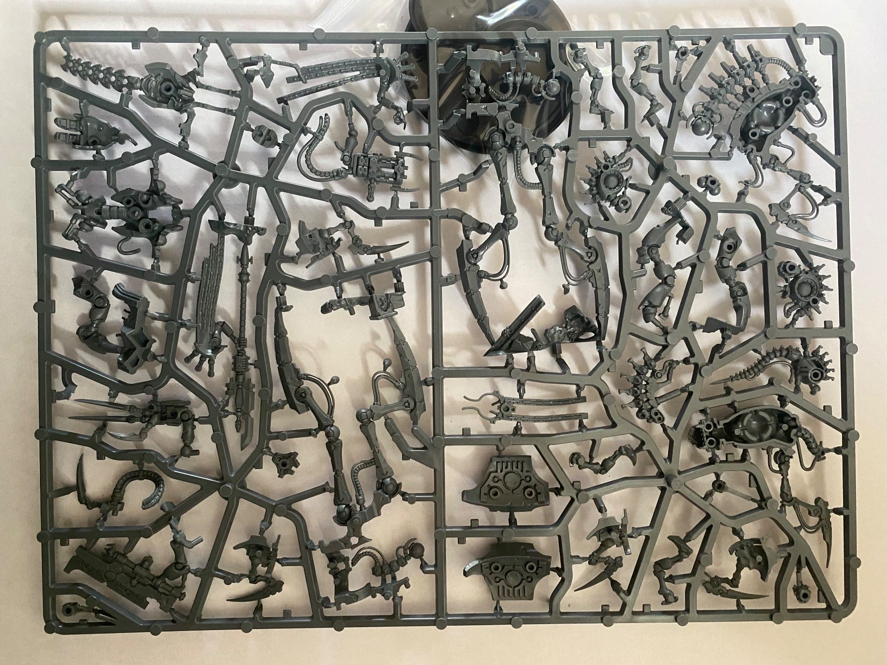 Kit di modellismo & Modellini statici: Warhammer 40k Necrons – Usato da Arlesheim venduto da jul_m9l5 4