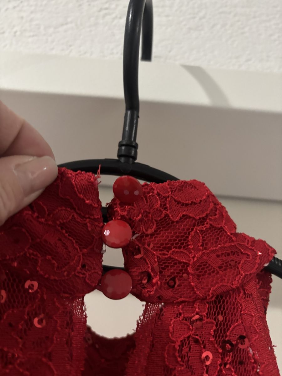 Kleider: Elegantes rotes Spitzenkleid Gr. 38 – Gebraucht aus Wangen an der Aare von Semadeni13 2