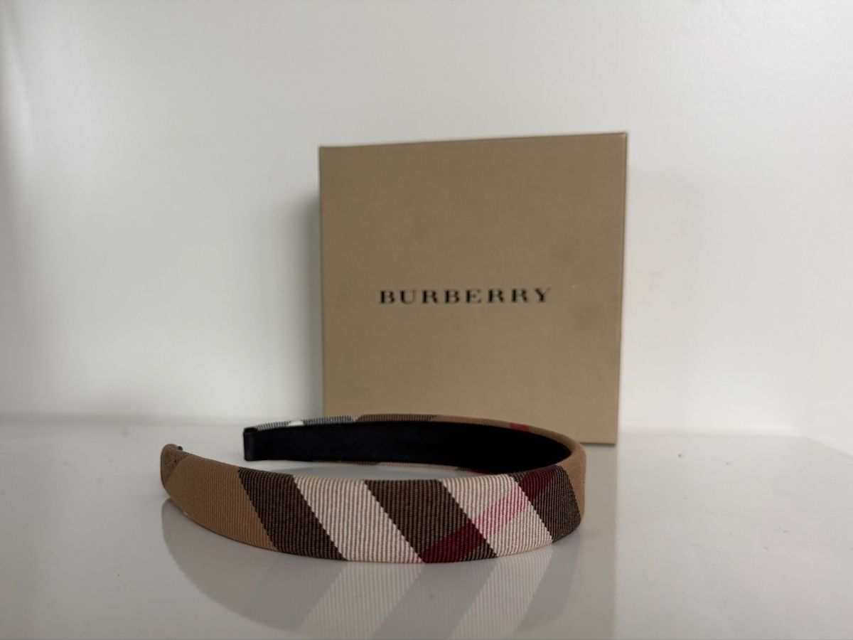 Burberry Accessori per capelli: Burberry  – Usato da Melide venduto da ser_6qfy
