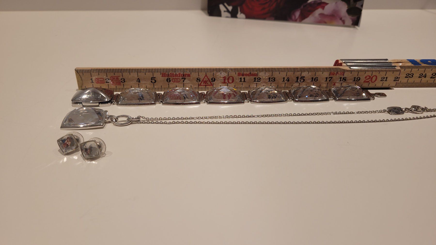 Swarovski Sonstiger Schmuck: Swarovski Nirvana Set – Gebraucht aus Schaan von  4