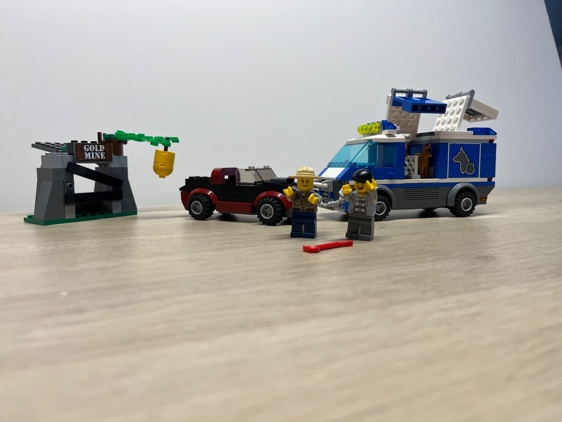 Lego Kit di costruzioni: Légo 4441 "Police Dog Van" complet de 2012 – Usato da Courgenay venduto da Kolfree 5