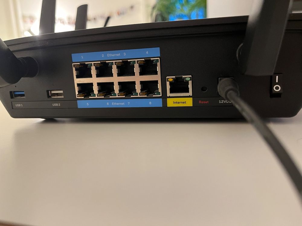 Linksys EA9500: WLAN-Basisstation mit grosser Reichweite (Gebraucht) in ...