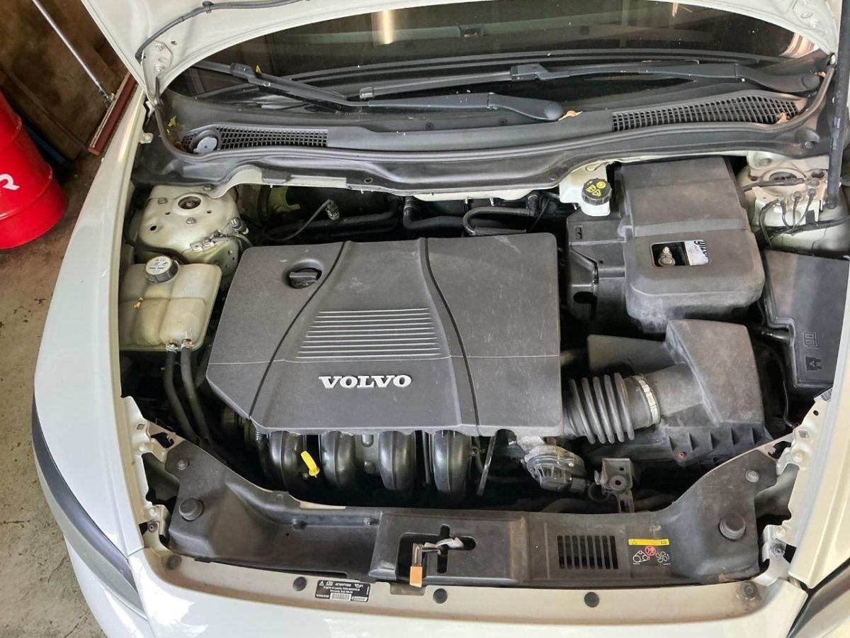 Volvo Autos: Volvo C30 2.0 R-Design – Defekt aus Gals von aya_p7pd 7
