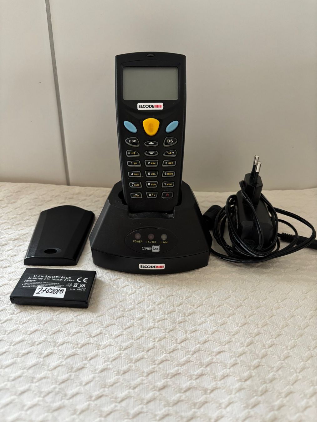 Scanner: Mobiler Barcodescanner Elcode 8001 Terminal - C – Usato da Einigen venduto da Medicom-Pharma
