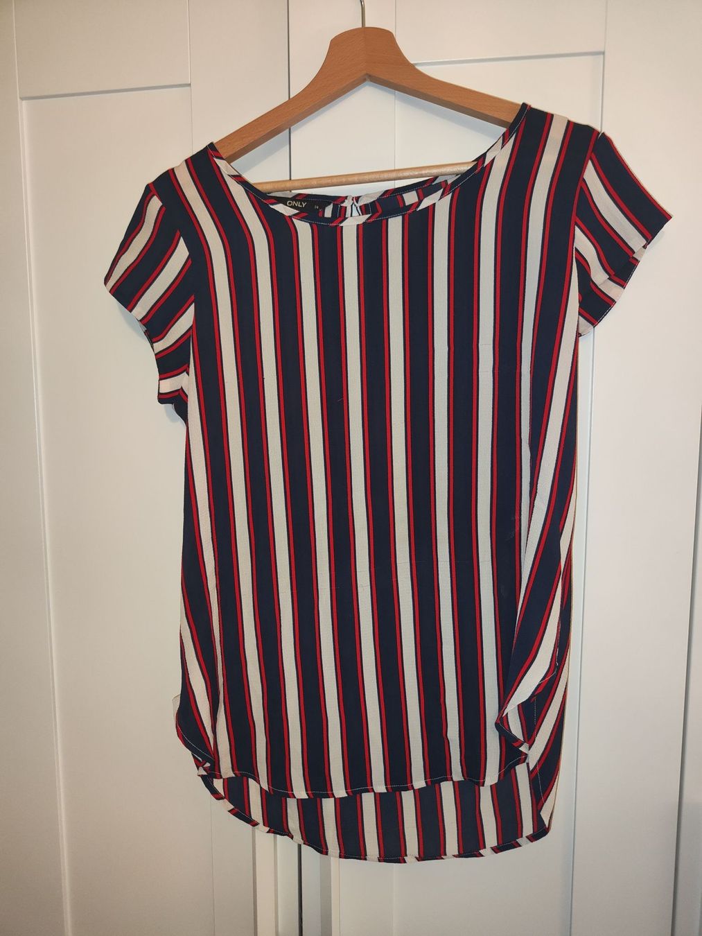 Only T-shirt: T-Shirt Bluse ONLY Gr. S – Usato da Rheinfelden venduto da JamieBabsi