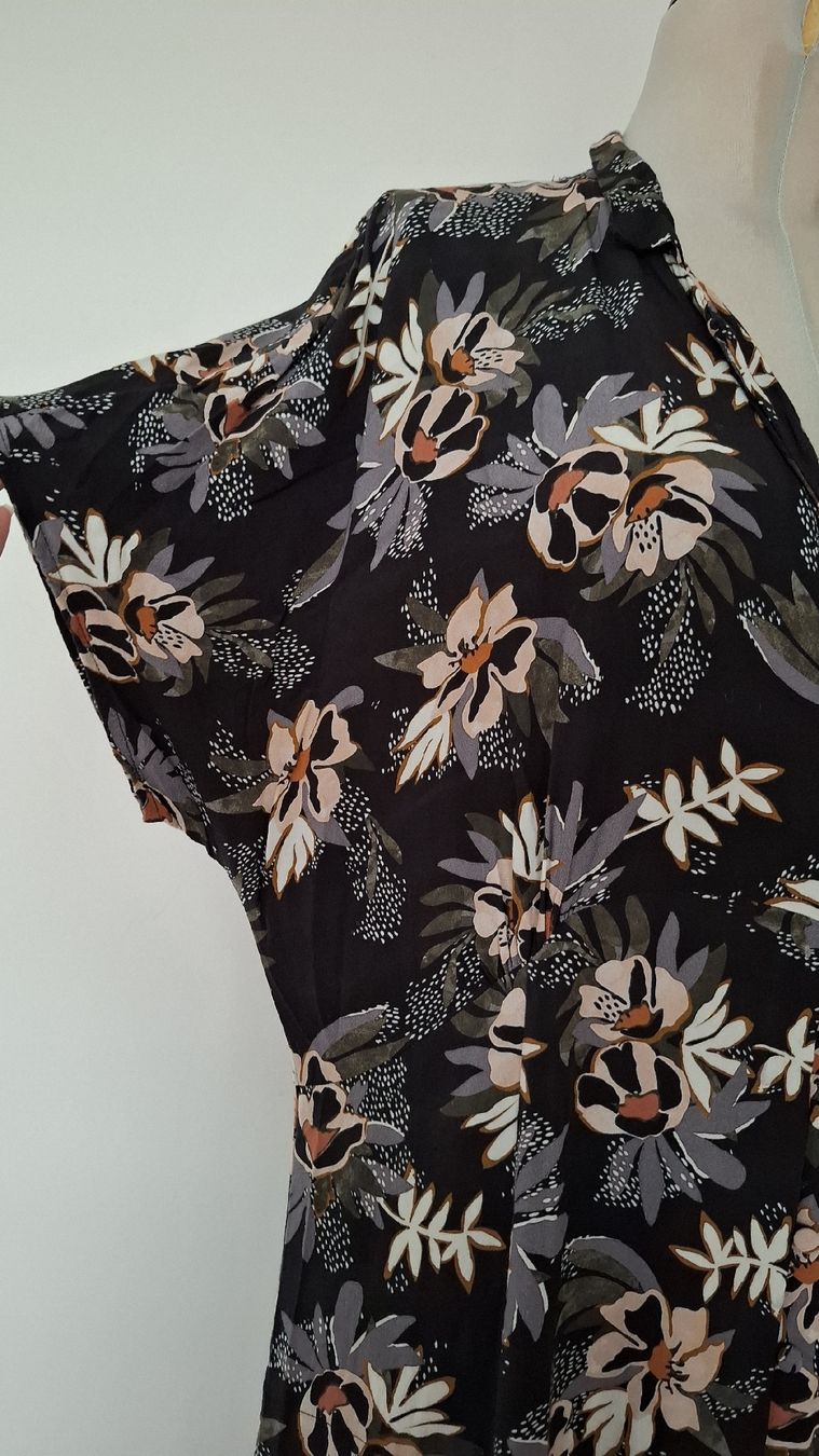 Nile Vestiti: Robe longue fleurie Nile, taille XL, comme neuve – Usato da Payerne venduto da wardi11 3