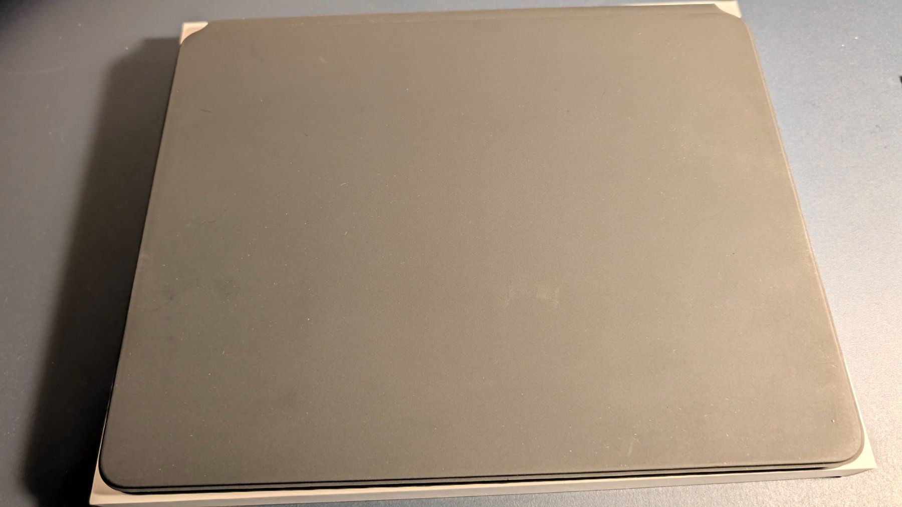 Apple Tastaturen: Apple Magic Keyboard 12.9" (A1998) + Thule Subterra – Gebraucht aus Uster von Pierre1969 3