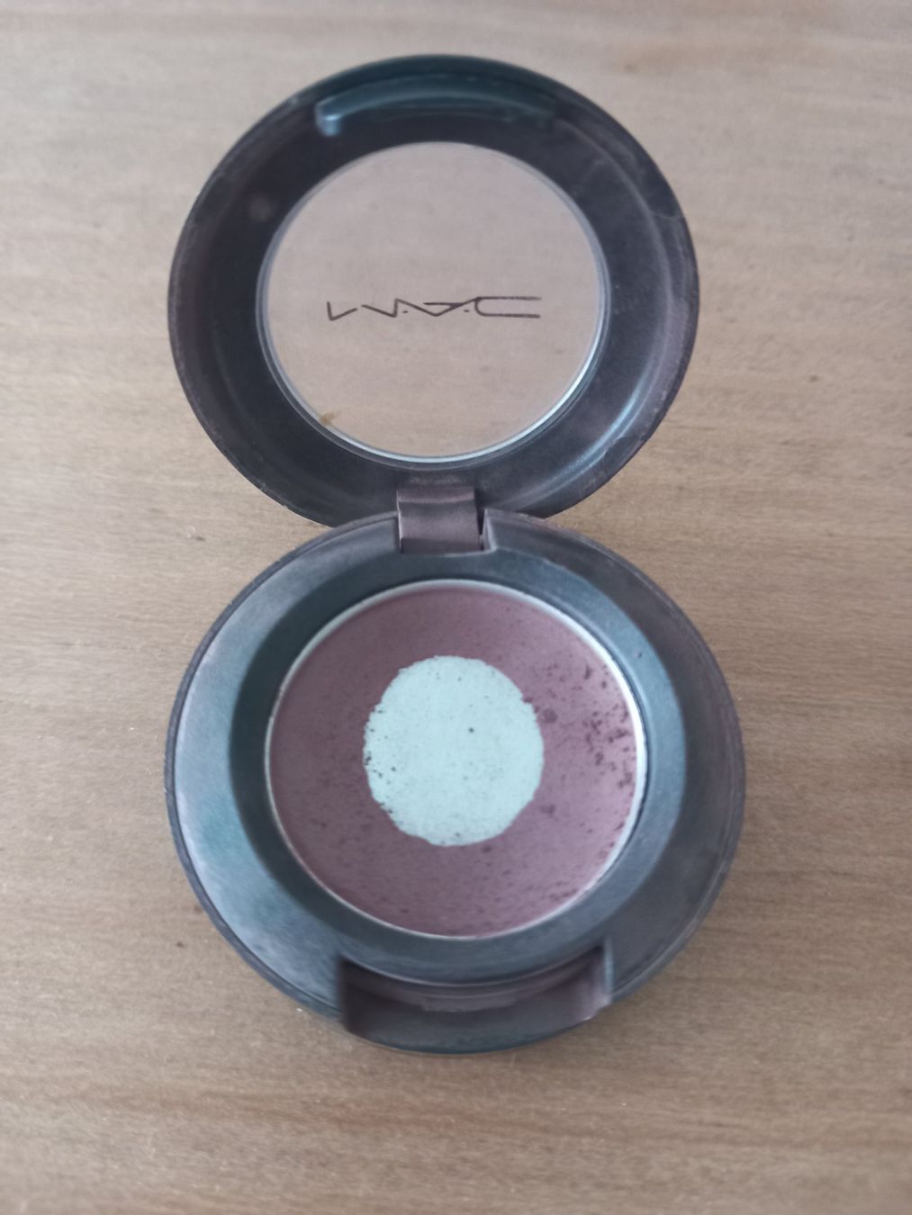 Mac Cosmetics Make-up: MAC Lidschatten – Usato da Schwerzenbach venduto da Meritaton 1