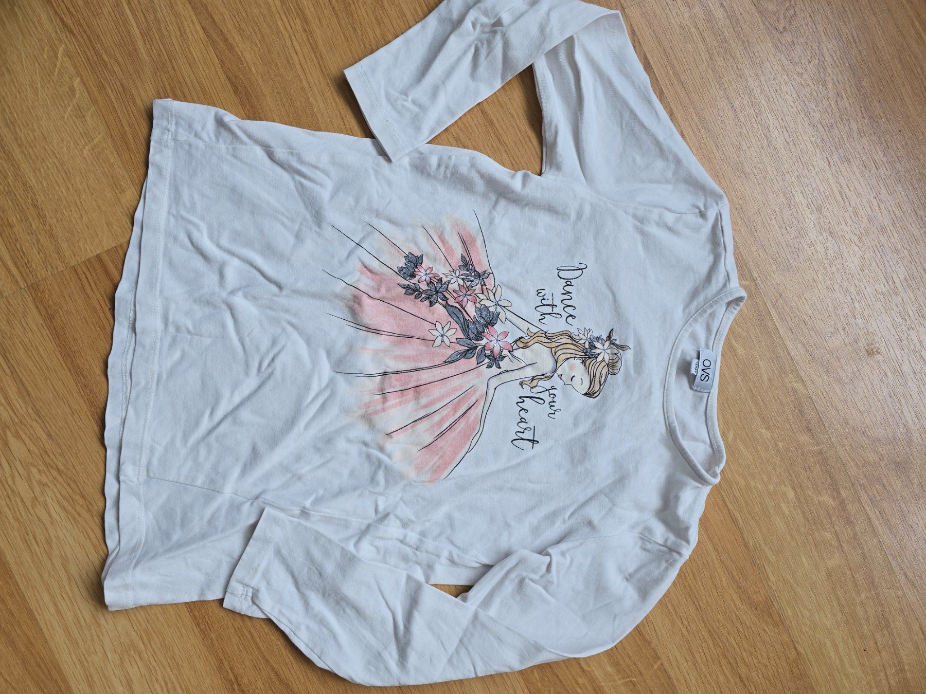 Camicette, T-shirt & Top: Langarm Shirt Gr. 122 – Usato da Büttikon AG venduto da Amineah