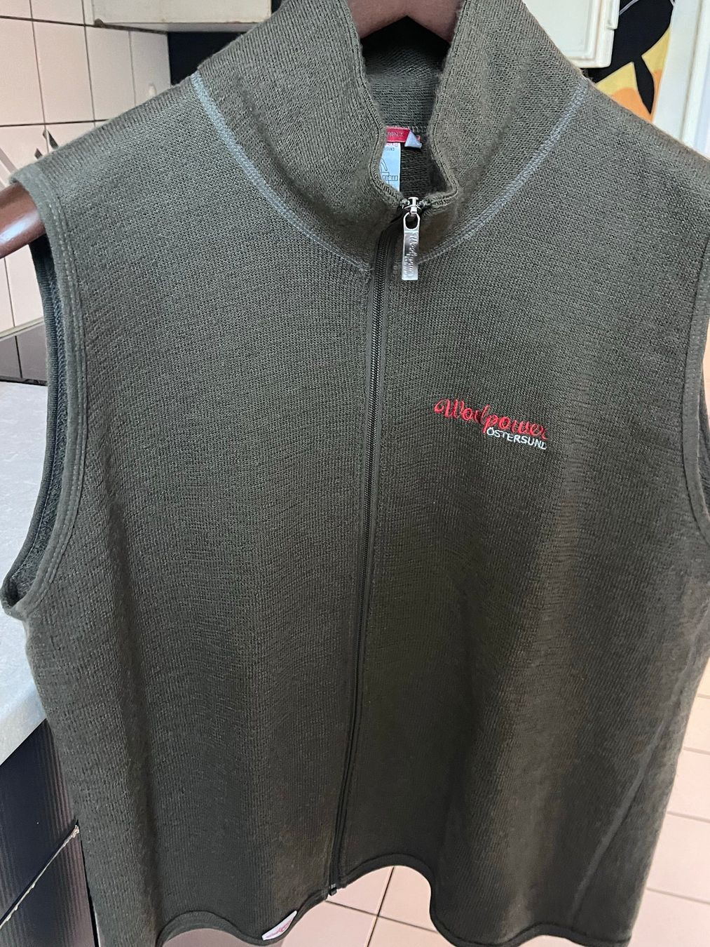 Woolpower Gilet & Giacche: Woolpower Full Zip Vest 400 Neu – Nuovo (secondo la descrizione) da La Chaux-de-fonds venduto da ploumenec 3
