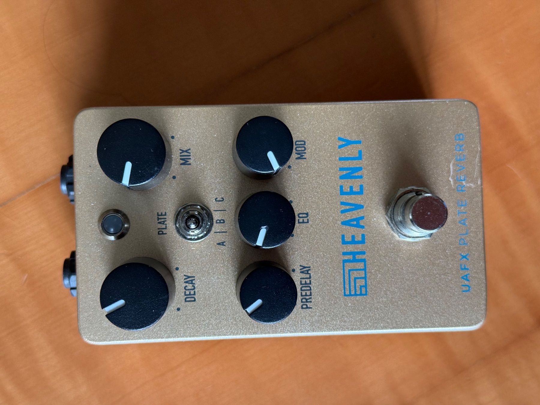 Strumenti musicali: Universal Audio UAFX Heavenly Plate Reverb – Nuovo e nell'imballaggio originale da Cormondrèche venduto da PerretGuillaume
