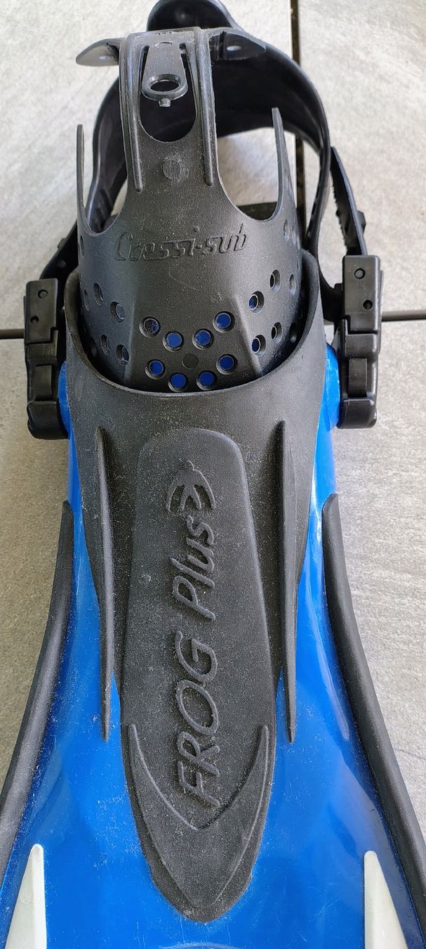 Cressi Flossen, Masken & Schnorchel: Pinne crespi frog plus - M/L – Gebraucht aus Urswil von AlexVonTrent 3