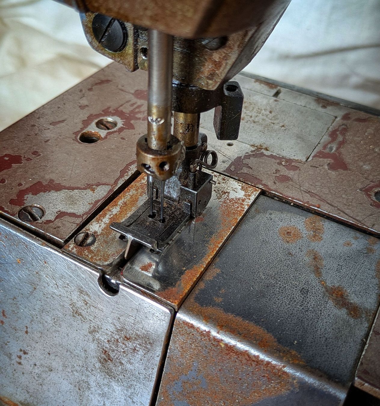 Nähmaschinen: machine à coudre Union Special 52800 – Gebraucht aus La Tour-de-peilz von drueed_bis 1