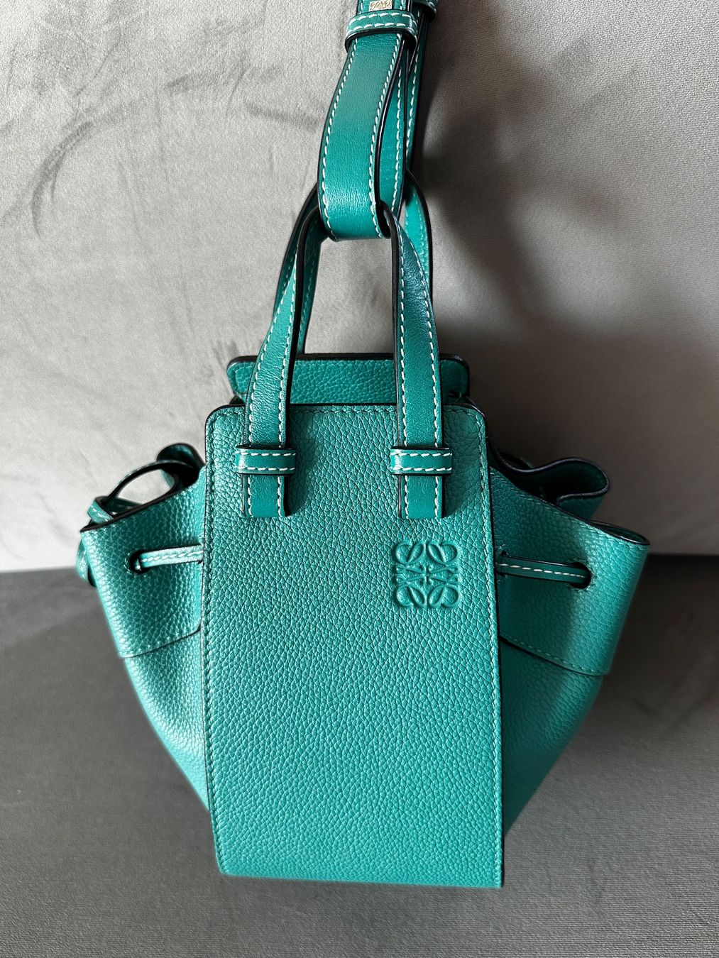Loewe Taschen für Damen: LOEWE HAMMOCK MINI – Gebraucht aus Wollerau von MX-TS