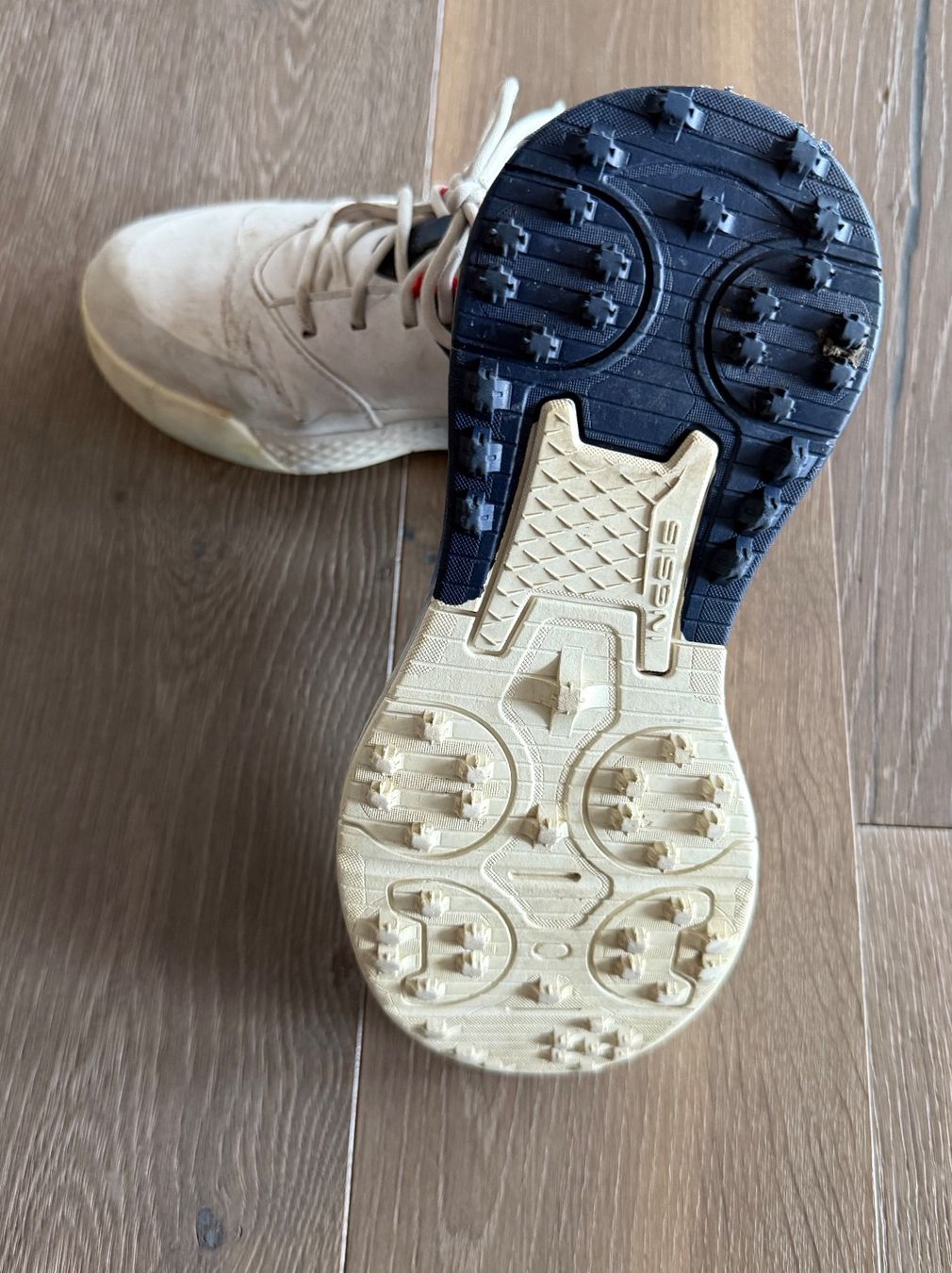 Decathlon Scarpe per ragazzi: Inesis Golfschuhe, Grösse 34 – Usato da Küsnacht ZH venduto da schweiz_ch 2