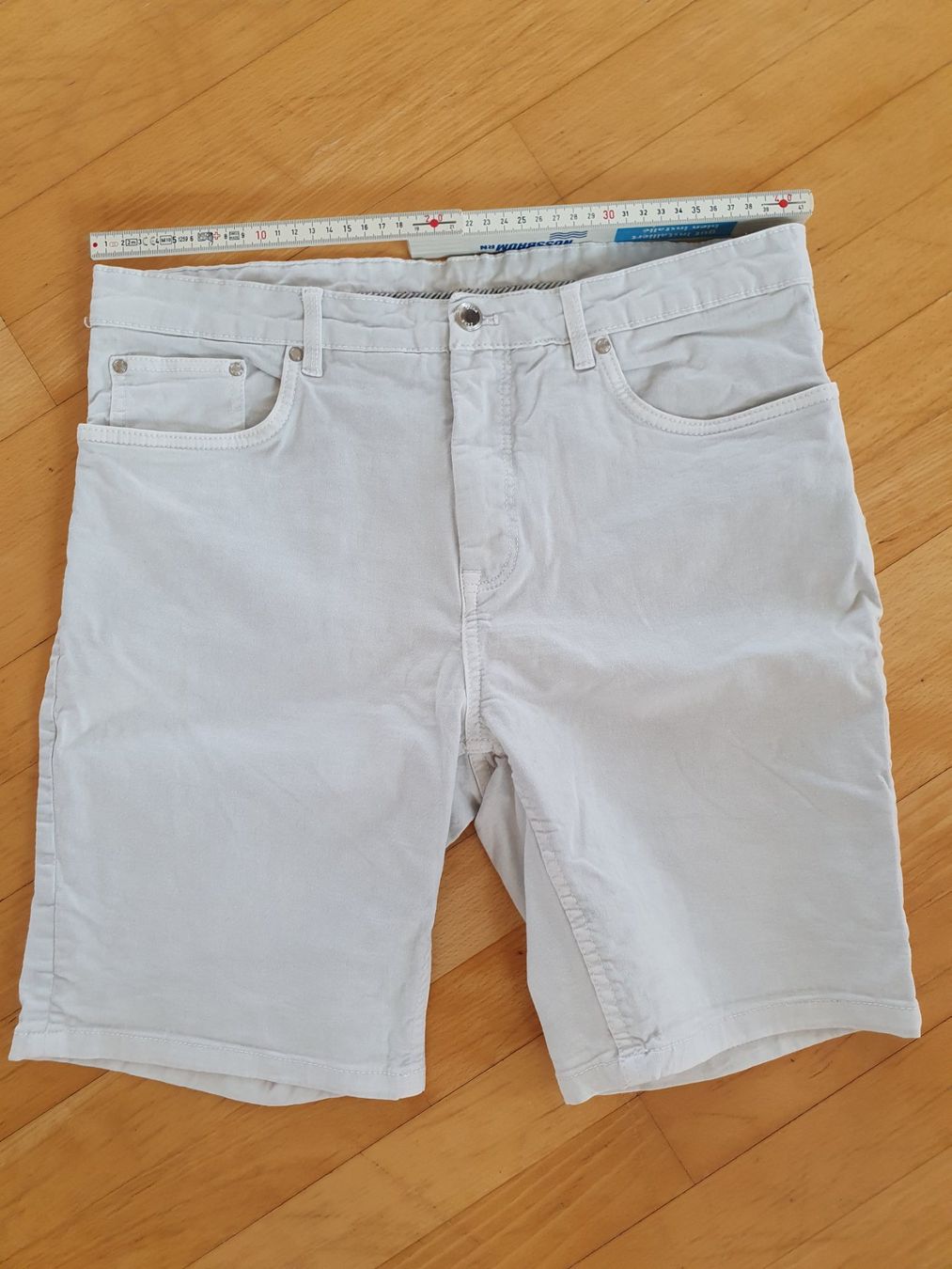 Zara Pantaloni: ZARA Herren Sommer-Shorts,  Gr. 42 – Usato da Kloten venduto da Hektor44