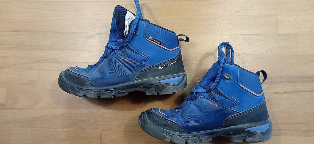 Scarpe da uomo: Chaussures de marche randonnée Décathlon Quechua 35 – Usato da Daillens venduto da Virginie1306