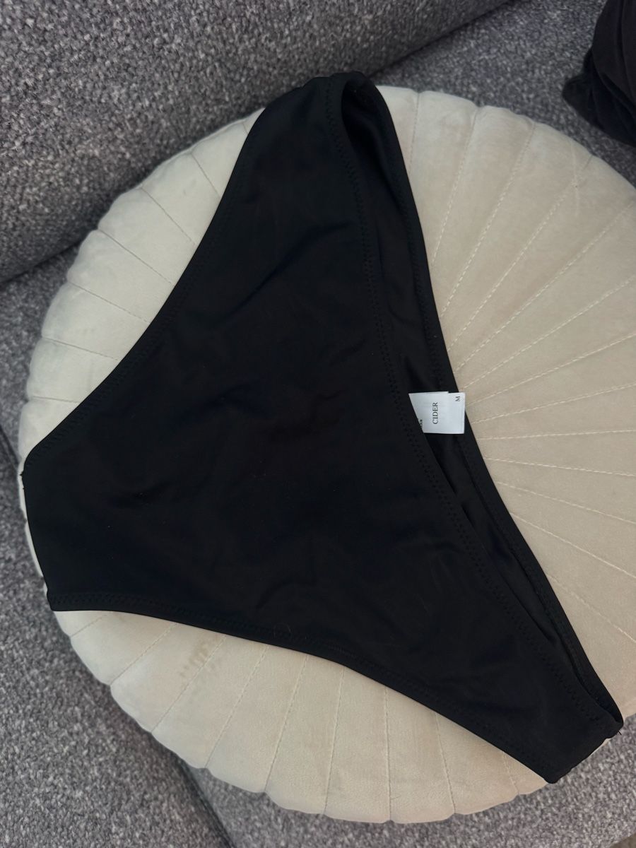Costumi da bagno & Bikini: Bikini Bottom (not the spongebob kind) – Nuovo (secondo la descrizione) da Olten venduto da mar_sy7r 1