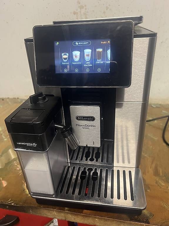 Macchine per caffè & Macchine per espresso: Delonghi prima Donna Soul – Usato da Adliswil venduto da Claris02