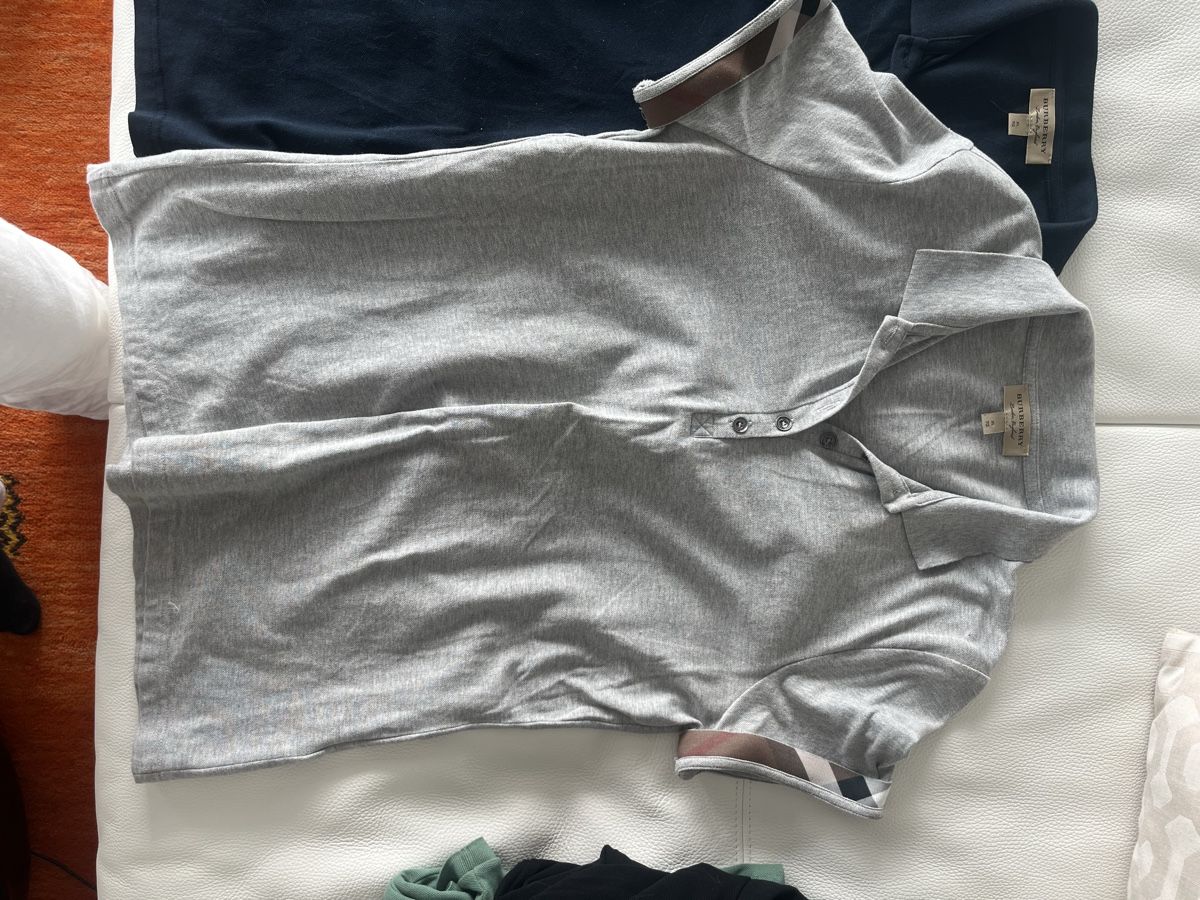 Burberry T-shirt: 3er Pack Burberry Shirts – Nuovo (secondo la descrizione) da Langnau am Albis venduto da rem_xx5l 4