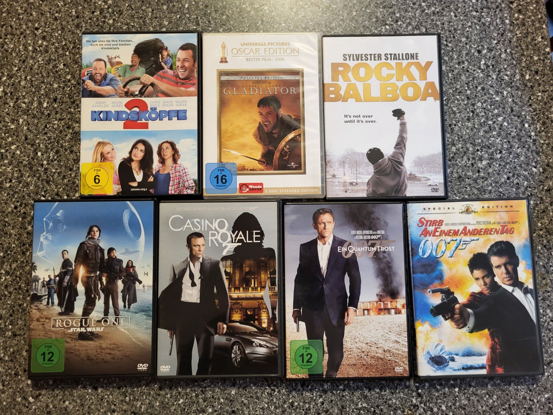 Tutti i DVDs: Dvd sammlung James Bond ,Gladiator ,star Wars ,etc.7 stück – Usato da Seltisberg venduto da Ppeter68