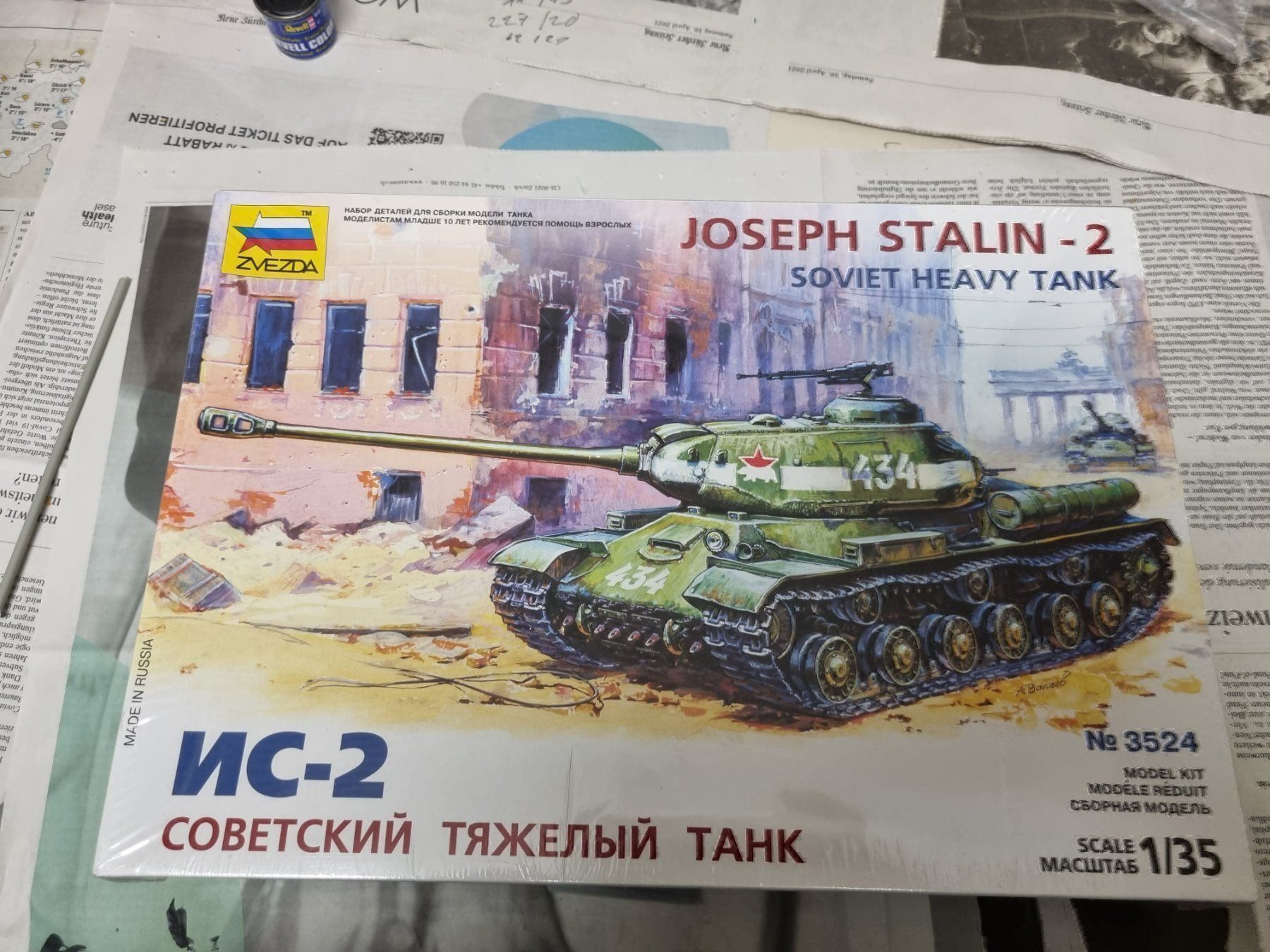 Kit di modellismo & Modellini statici: Tank Joseph Stalin 2 – Nuovo e nell'imballaggio originale da Wettingen venduto da Mmarb