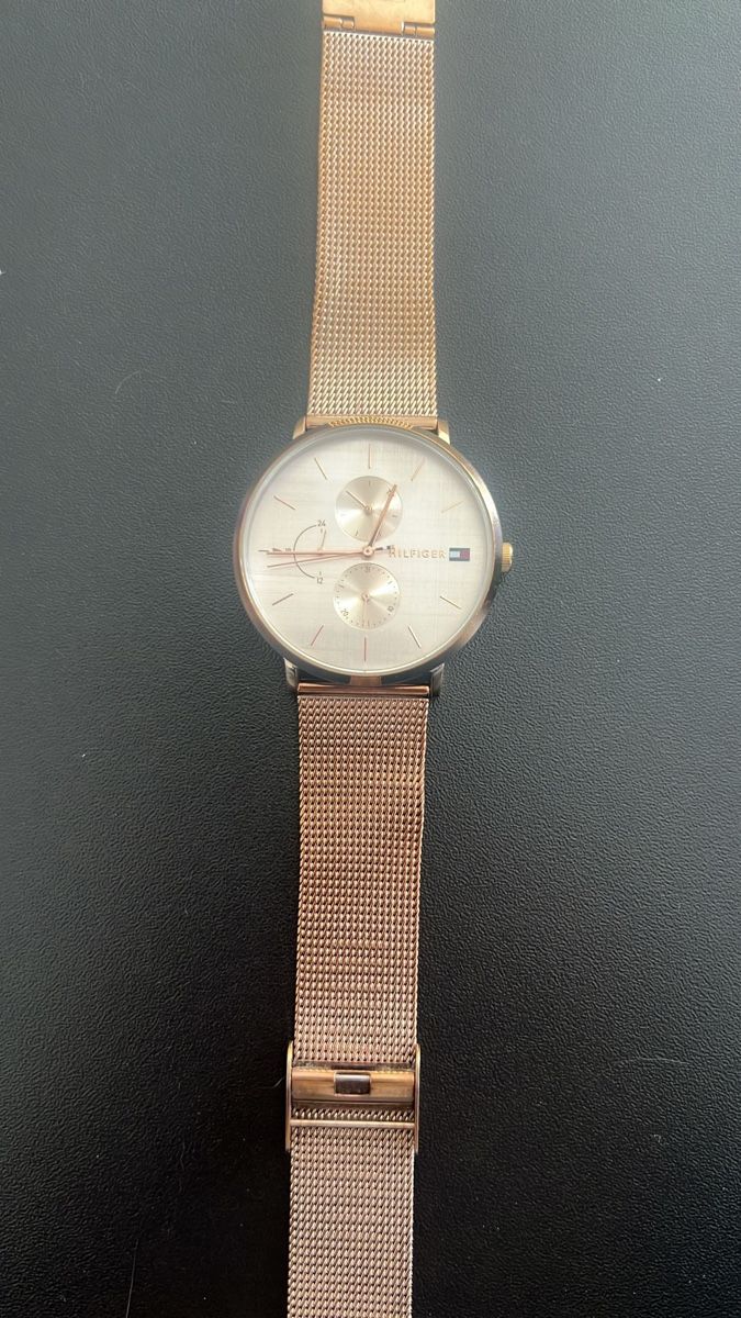 Tommy Hilfiger Bracciali & Braccialetti: Tommy Hilfiger Armbanduhr – Nuovo (secondo la descrizione) da Wetzikon ZH venduto da Vanessa1995