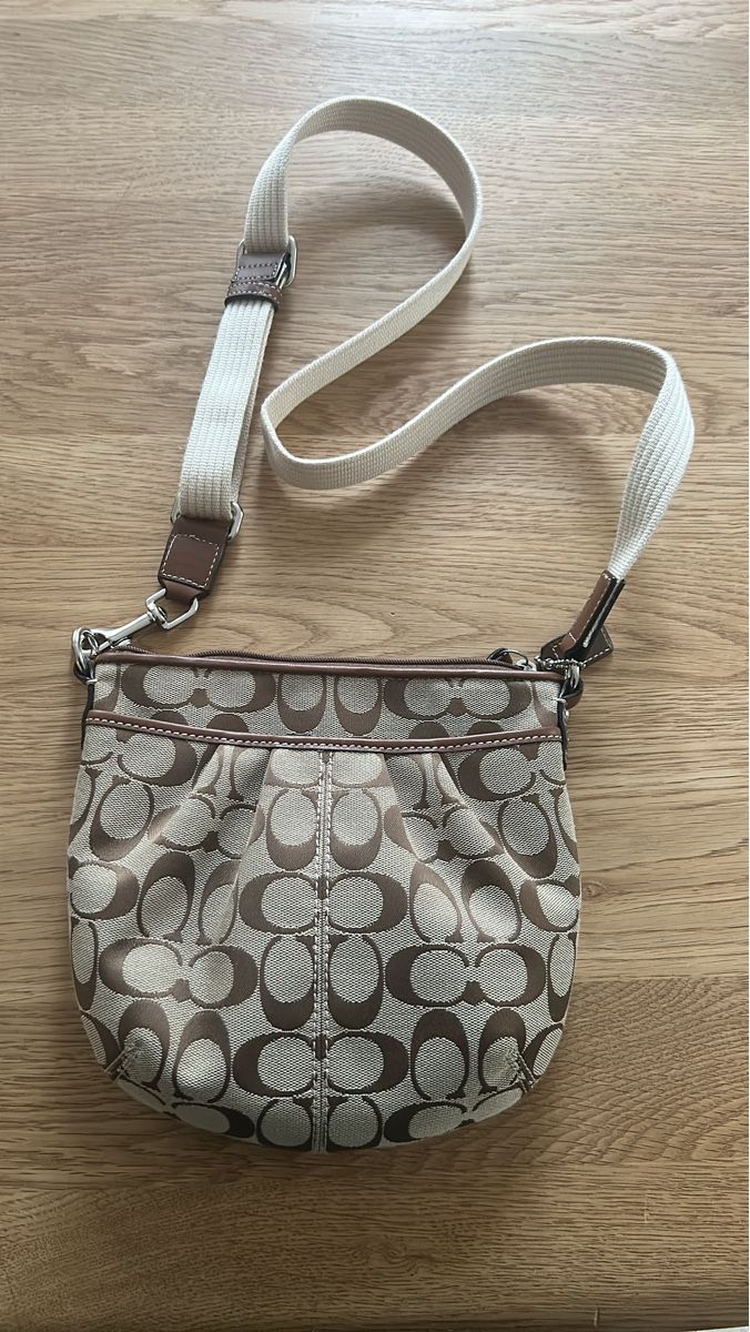Coach Borse da donna: Coach Handtasche mit Monogramm Muster - Top Zustand! – Usato da Herisau venduto da Renee30