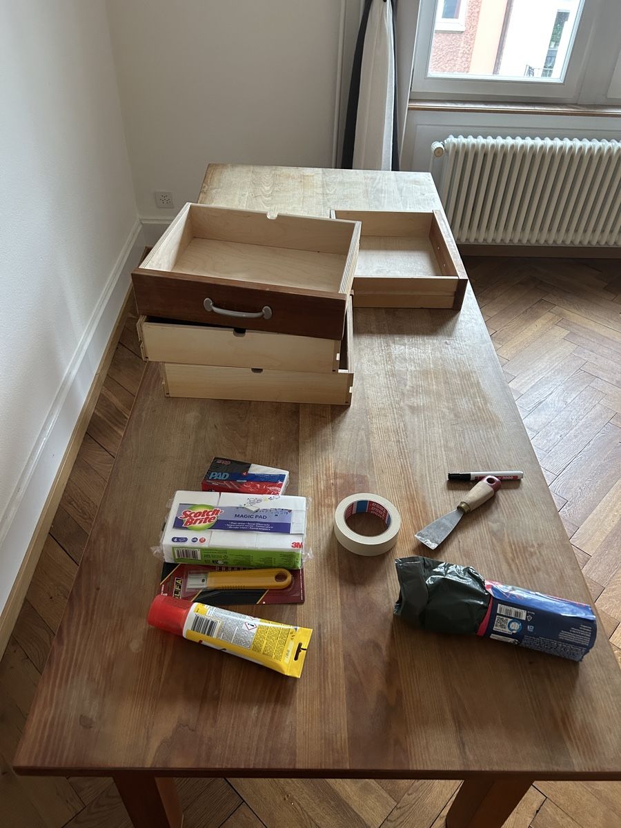 Tavoli: Tisch Holz Schubladen – Usato da Basel venduto da magmagmag 1