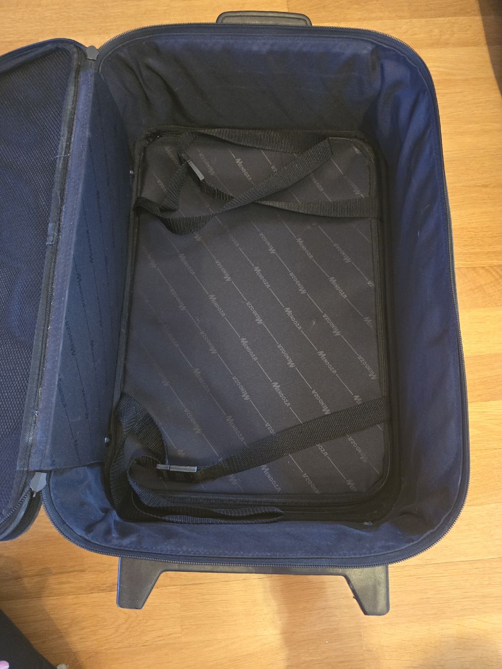 Valigie: Koffer Trolley MENDOZA – Usato da Regensdorf venduto da Donaldduck0907 1