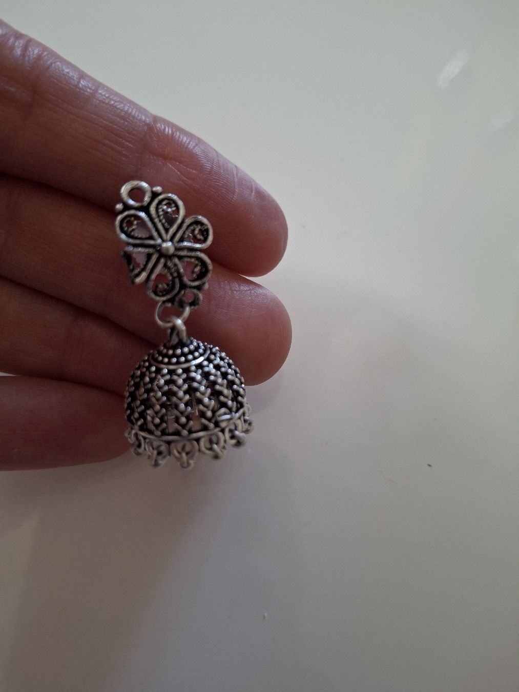 Orecchini pendenti & Orecchini a lobo: Boucles d'oreilles argentées indiennes – Nuovo (secondo la descrizione) da Lausanne venduto da Cognitia 2