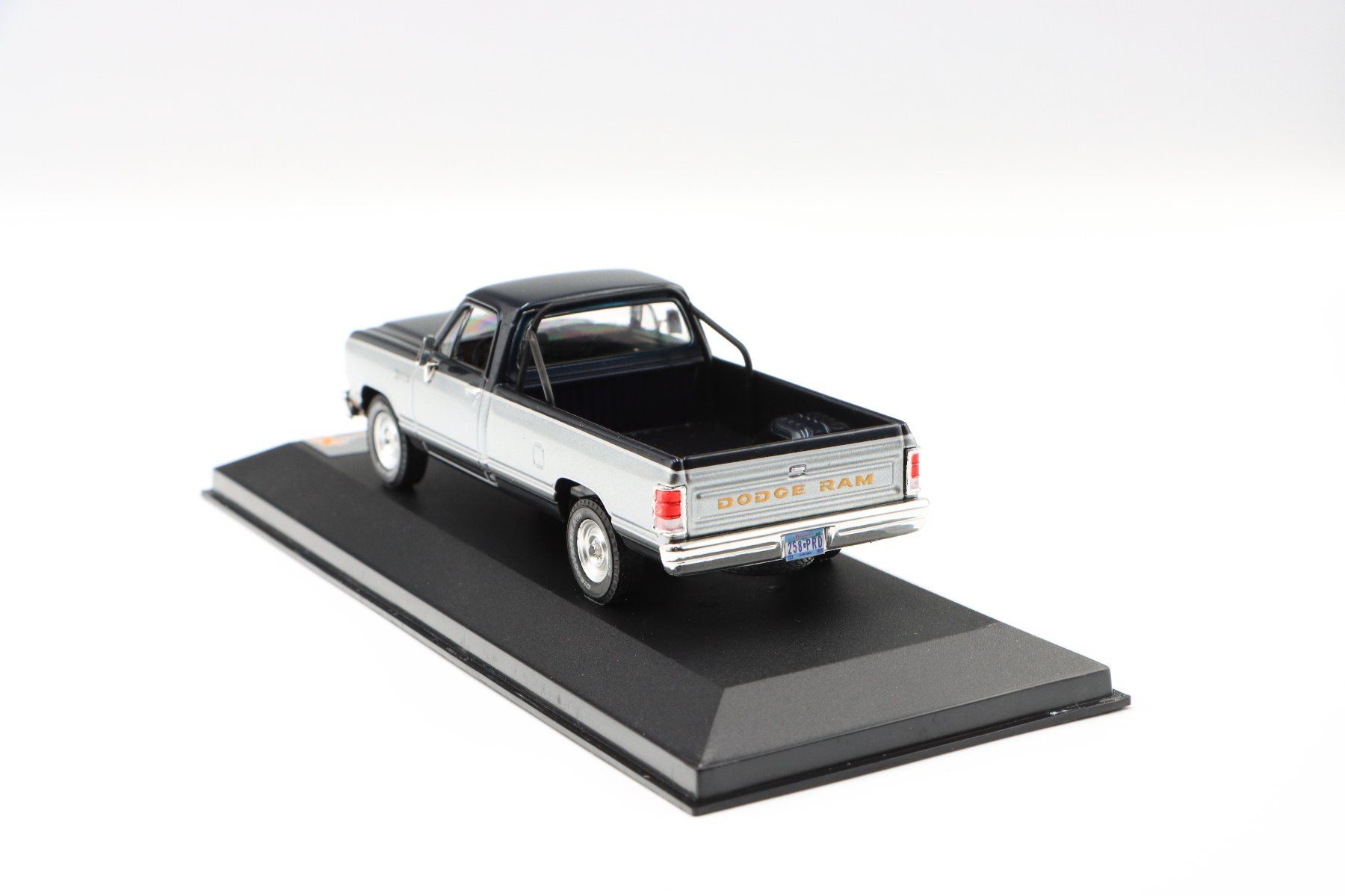 Dodge Modellini d'auto: Dodge Ram 1987 1:43 PremiumX – Nuovo (secondo la descrizione) da Bühl b.Aarberg venduto da modelldiecast 7