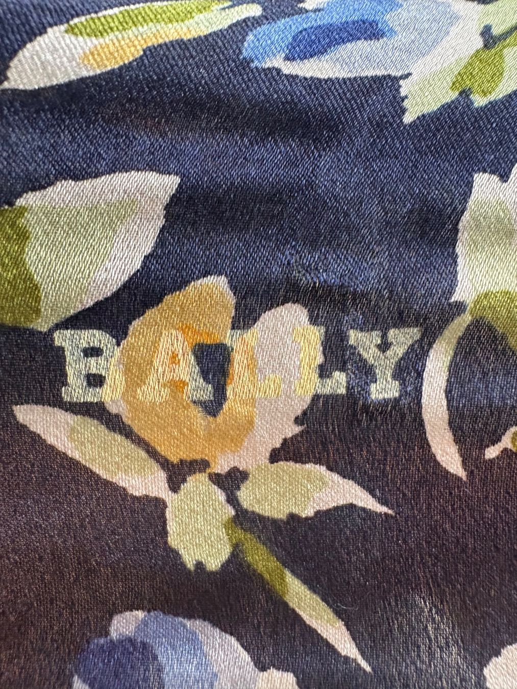 Bally Foulard & Sciarpe: Bally Foulard Seide – Usato da Neukirch Egnach venduto da Bruno-Privatverkauf 3