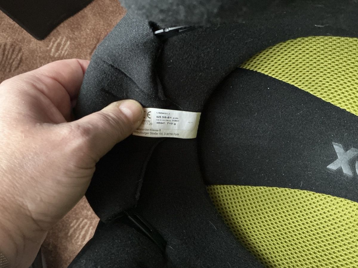 Uvex Caschi: Uvex Instinct Visor Skihelm Olive Matt, Grösse 59-61cm – Usato da Wängi venduto da Madella 7