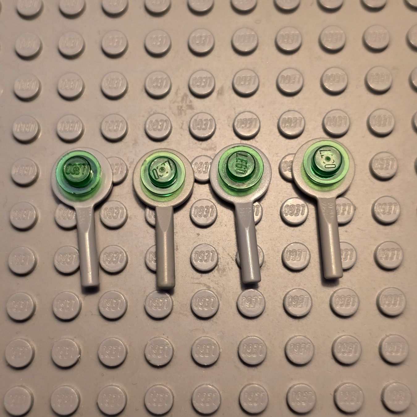 Lego Jeux de construction: Lego 4x Utensil Polizei kelle – D'occasion à Basel par Swi-7621