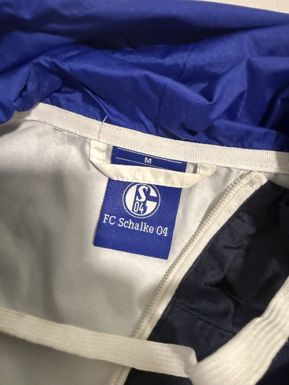 Giacche: FC Schalke 04 Regenjacke – Usato da Bülach venduto da Murmy 3