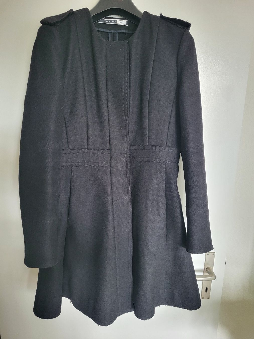 Sportmax Mäntel: Schicker Sportmax Code Wollmantel Gr. 36-38 Schwarz – Gebraucht aus Burgdorf von glam4diva 1