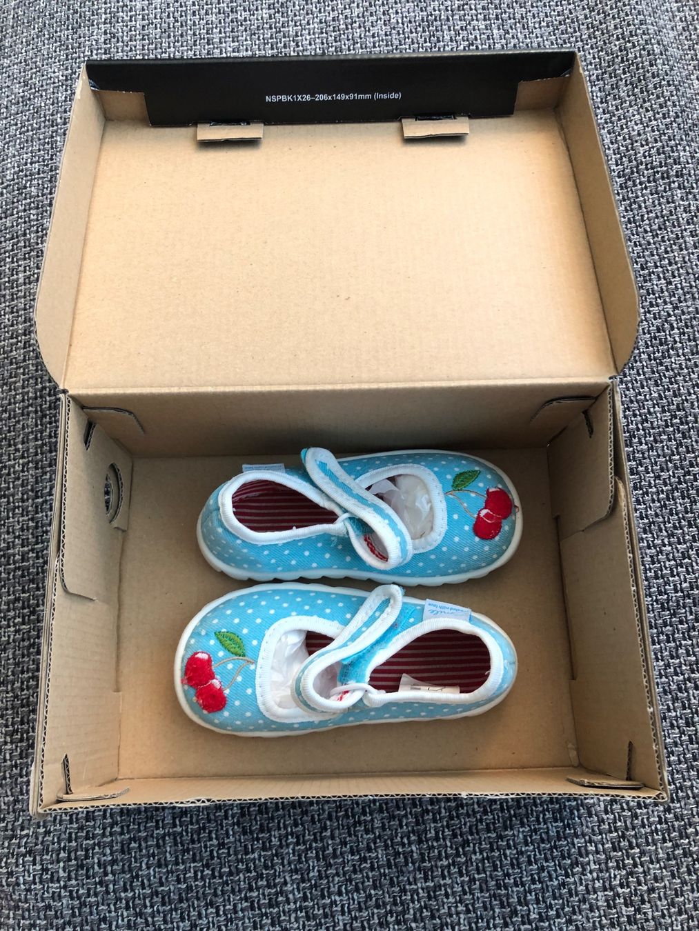 Scarpe per ragazzi: Baby - Schuhe Gr. 21 – Usato da Langnau am Albis venduto da snla_scc9 4