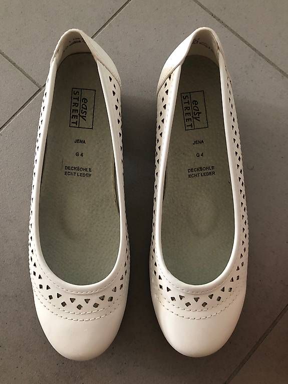 Scarpe da donna: Hochzeitsschuhe / Ballerina Gr. 37 – Usato da Benken SG venduto da febter