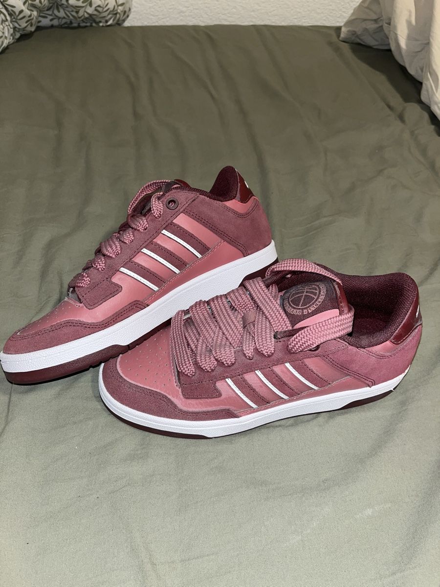 Adidas Scarpe da donna: RAPID COURT LOW SCHUH – Nuovo (secondo la descrizione) da Remigen venduto da Celeva