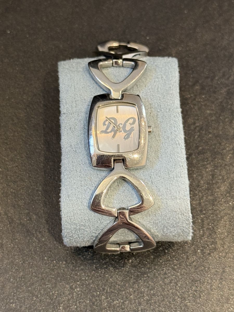 Dolce & Gabbana Orologi: D&G Damenuhr, elegant, Sommer Style – Usato da Niederhasli venduto da R__A