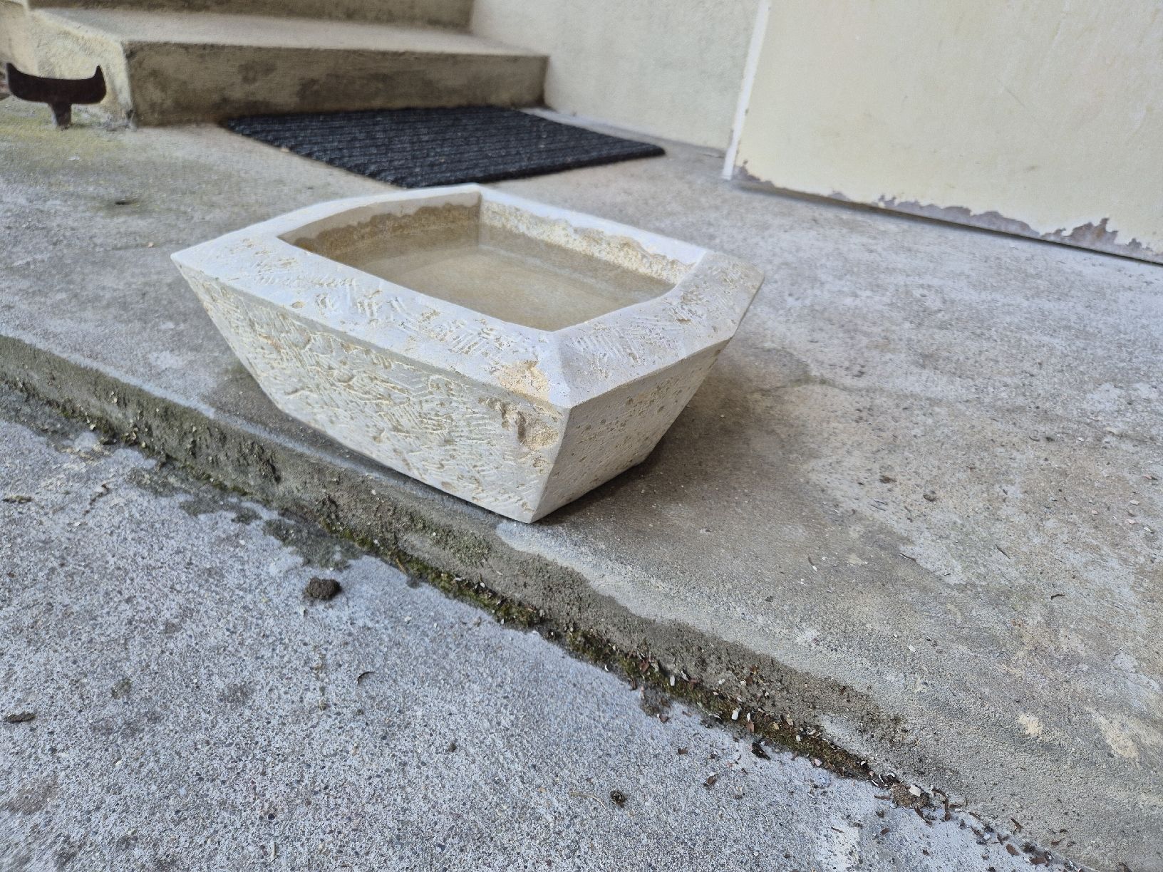 Teiche & Zierbrunnen: Vogelbad aus Kalkstein – Neu (gemäss Beschreibung) aus Ehrendingen von Amigo5 1