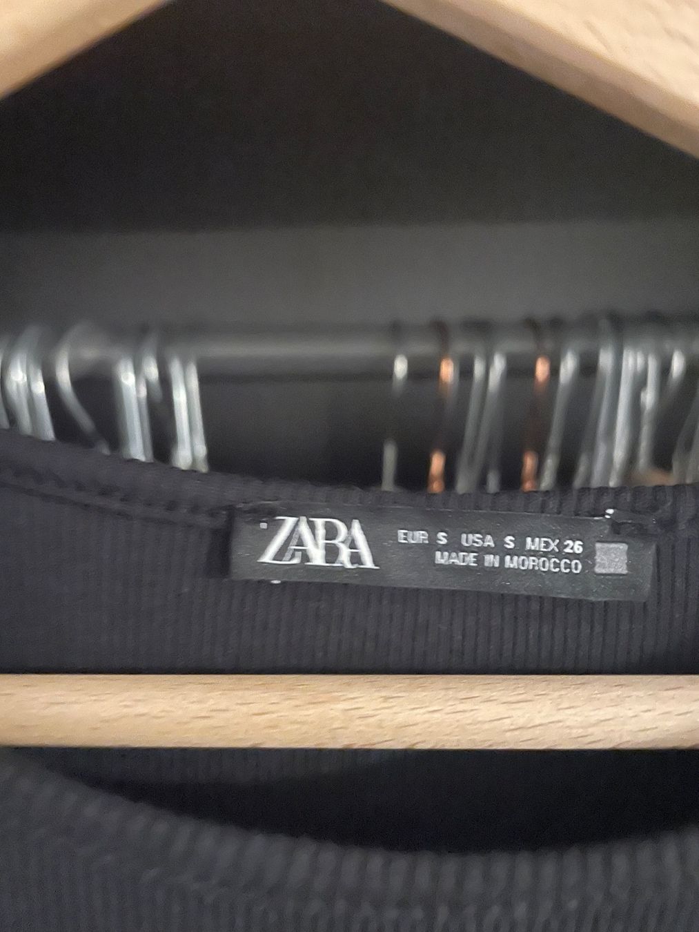 Zara Kleider: Zara Kleid schwarz S – Gebraucht aus Zürich von Anushka86 1
