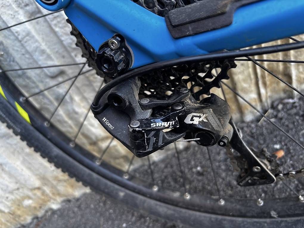 Vélos: VTT focus tout suspendu  – D'occasion à Châtel-St-Denis par isajp21 3