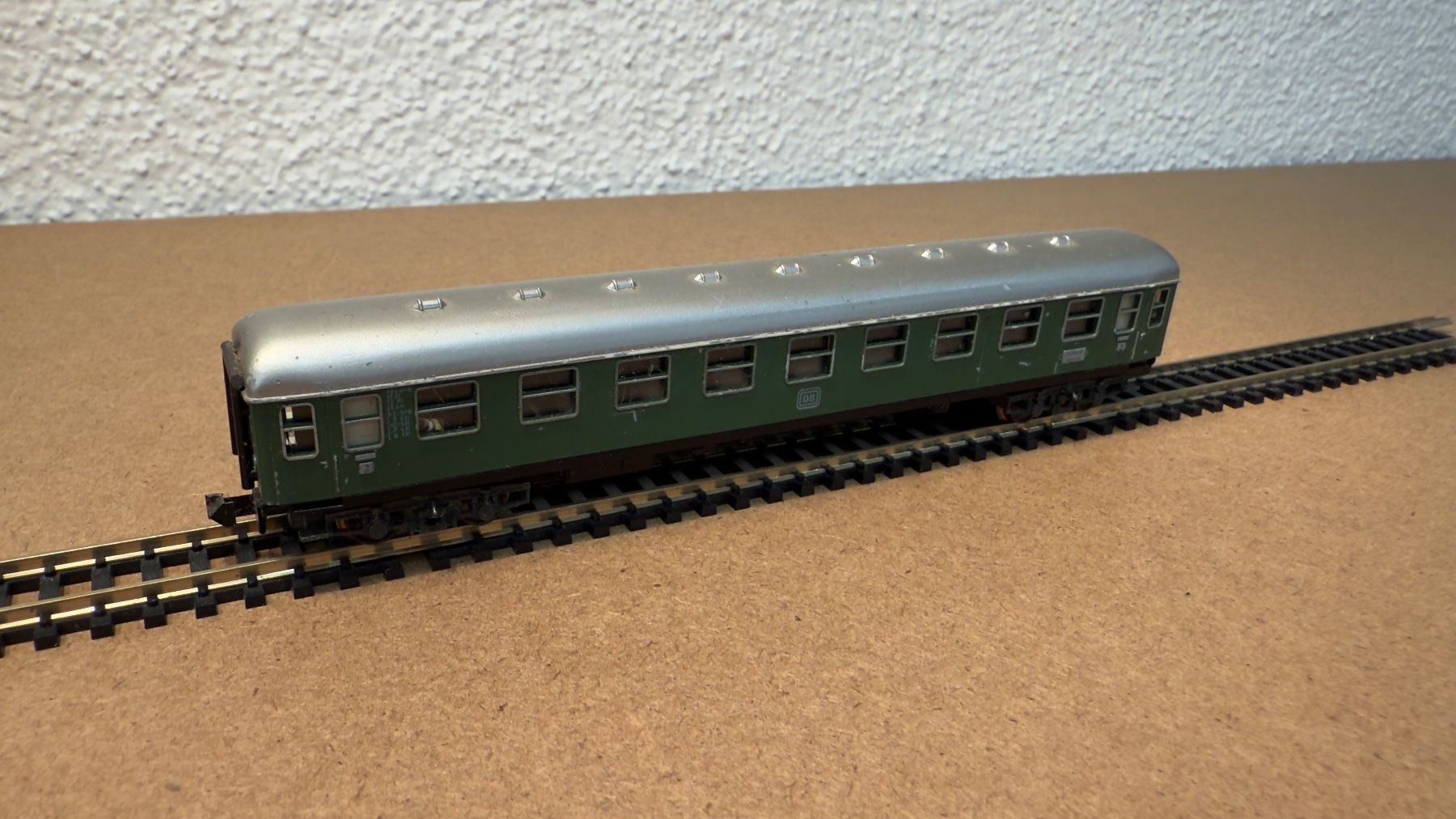 Trix Modellini di ferrovie: Trix  DB Personenwagen Spur N – Usato da Windlach venduto da Kelebra 1