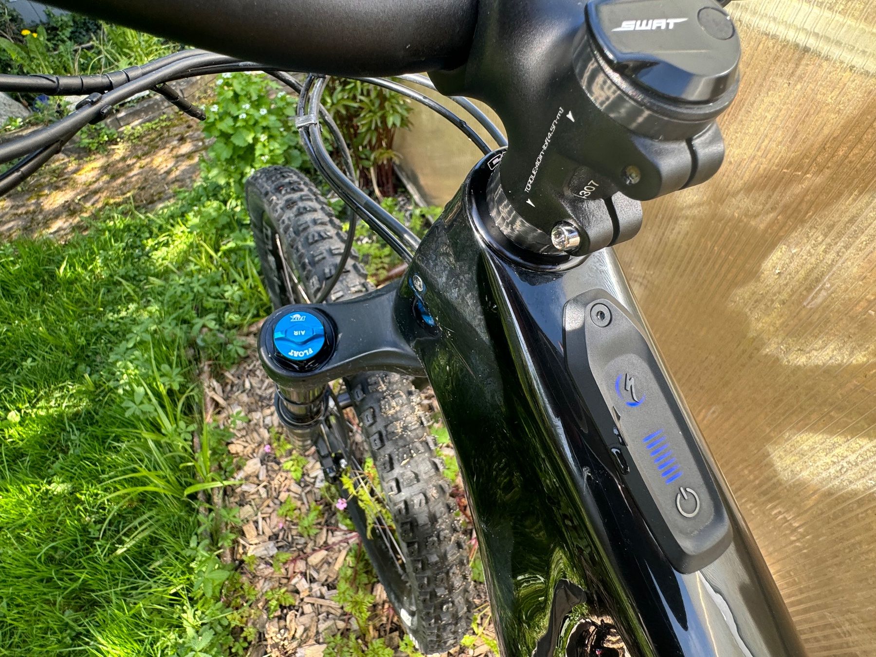 Specialized Velos: E Mountainbike Specialized Levo Carbon Compact – Gebraucht aus Brugg AG von  7
